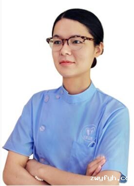 阜阳颍州贝德口腔门诊部董医师